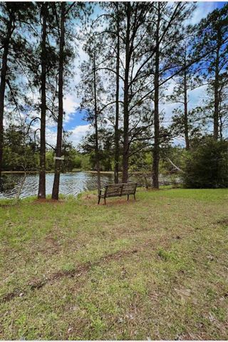 15689 Aspen Dr Drive, Montgomery, TX 77356