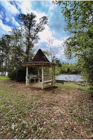 15689 Aspen Dr Drive, Montgomery, TX 77356