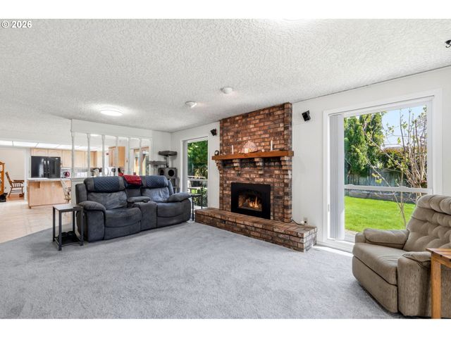 2211 Se PARK CREST Ave, Vancouver, WA 98683