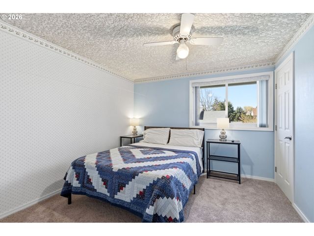 2211 Se PARK CREST Ave, Vancouver, WA 98683