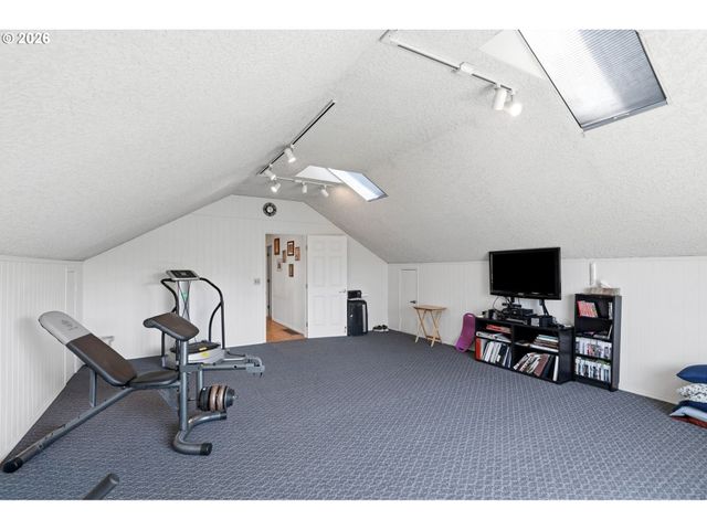 2211 Se PARK CREST Ave, Vancouver, WA 98683