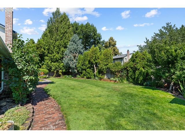 2211 Se PARK CREST Ave, Vancouver, WA 98683