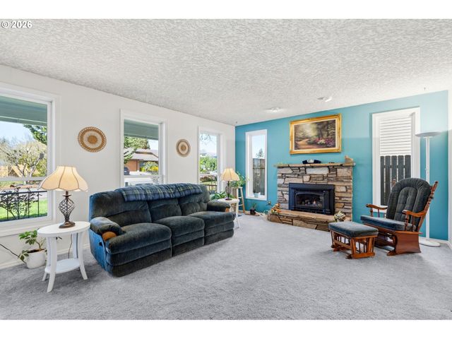 2211 Se PARK CREST Ave, Vancouver, WA 98683