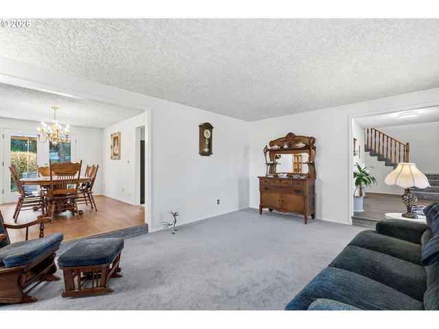 2211 Se PARK CREST Ave, Vancouver, WA 98683