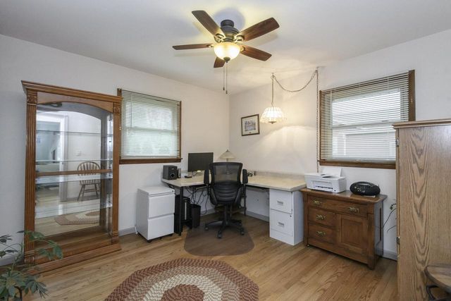 17321 Observatory ROAD, New Berlin, WI 53146