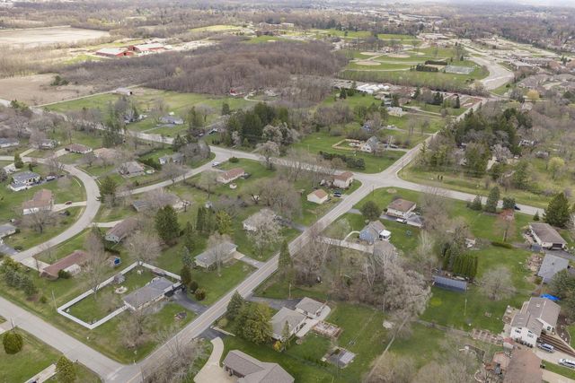 17321 Observatory ROAD, New Berlin, WI 53146