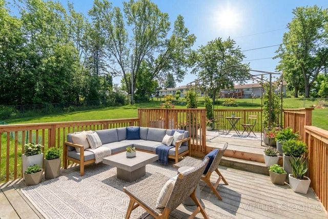 17321 Observatory ROAD, New Berlin, WI 53146