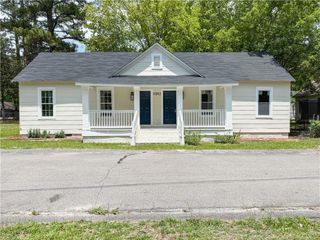 5552 River Road, Hope Mills, NC 28348
