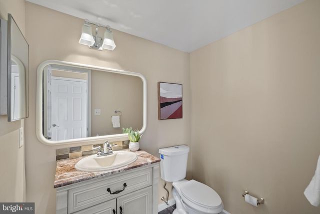 2 WARREN CMN, Cockeysville, MD 21030