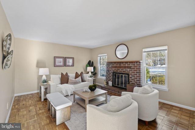 2 WARREN CMN, Cockeysville, MD 21030