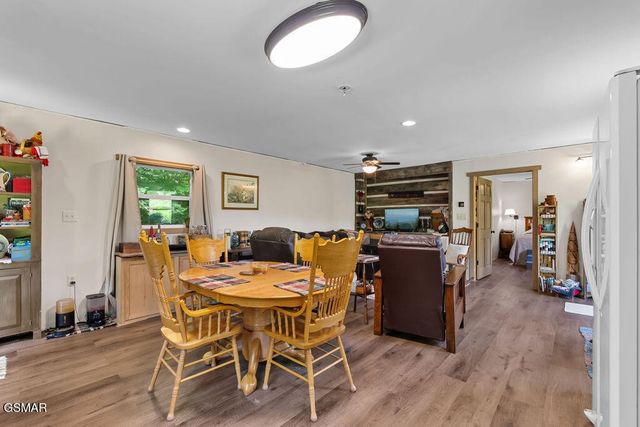 1424 Clabo Hollow Road, Sevierville, TN 37876