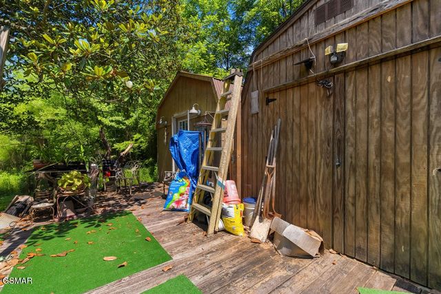 1424 Clabo Hollow Road, Sevierville, TN 37876