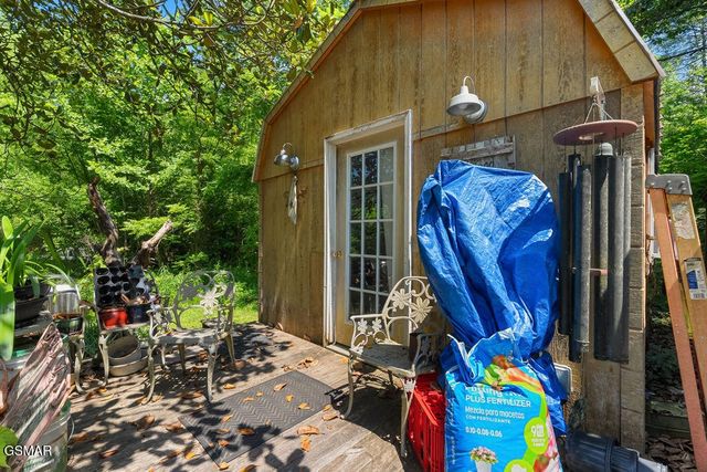 1424 Clabo Hollow Road, Sevierville, TN 37876