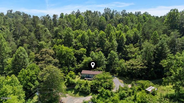 1424 Clabo Hollow Road, Sevierville, TN 37876