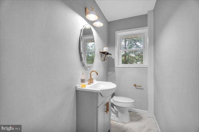 101 ARTHUR AVE, Chesilhurst, NJ 08089