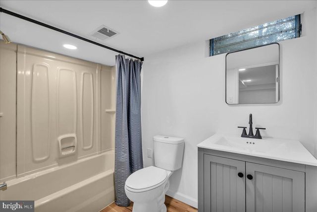 101 ARTHUR AVE, Chesilhurst, NJ 08089