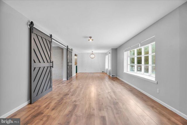 101 ARTHUR AVE, Chesilhurst, NJ 08089