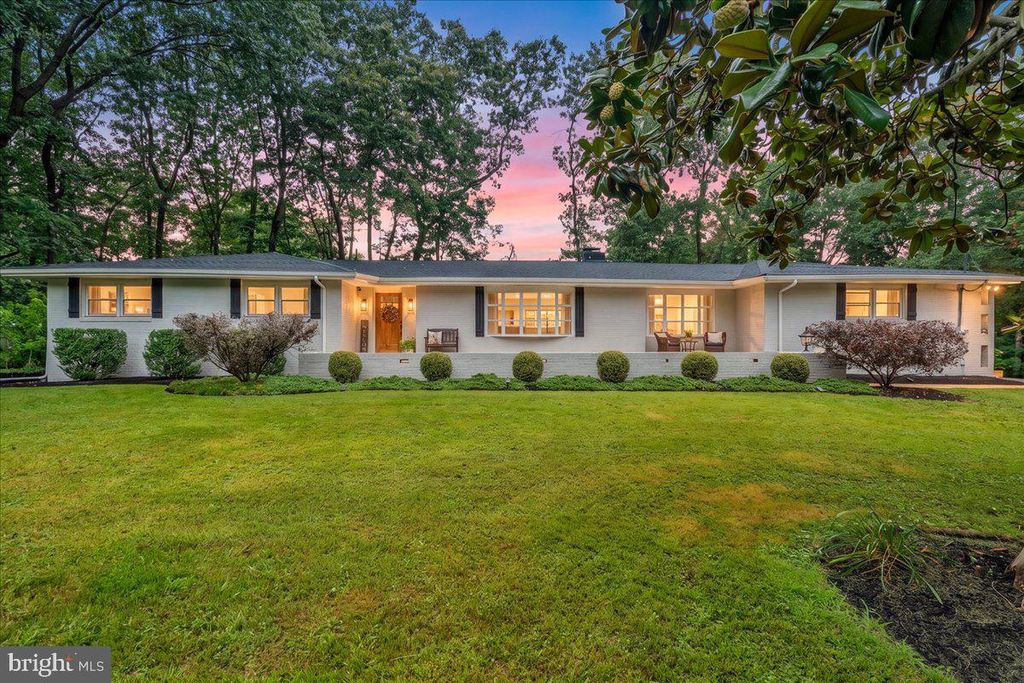 101 ARTHUR AVE, Chesilhurst, NJ 08089
