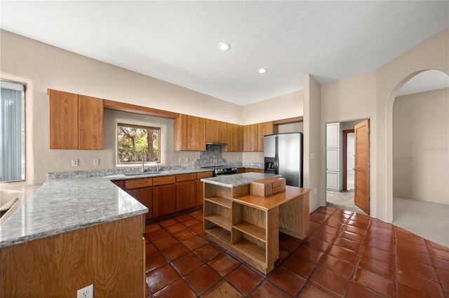 12621 SE SUNSET HARBOR ROAD, Weirsdale, FL 32195