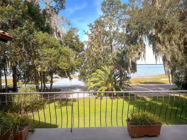 12621 SE SUNSET HARBOR ROAD, Weirsdale, FL 32195