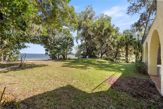 12621 SE SUNSET HARBOR ROAD, Weirsdale, FL 32195