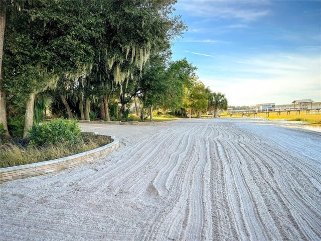 12621 SE SUNSET HARBOR ROAD, Weirsdale, FL 32195