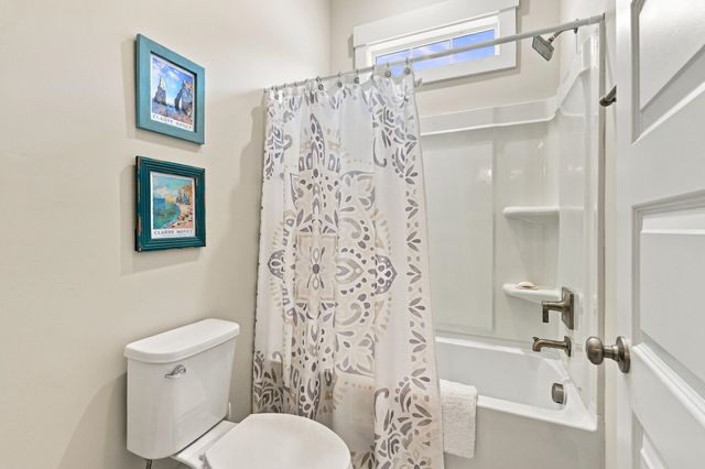 6492 Berg St., Murrells Inlet, SC 29576