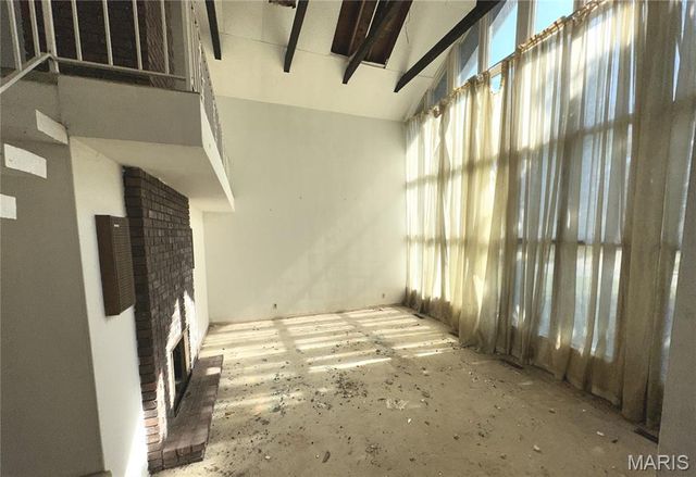 11 Calhoun Lane, East St Louis, IL 62203