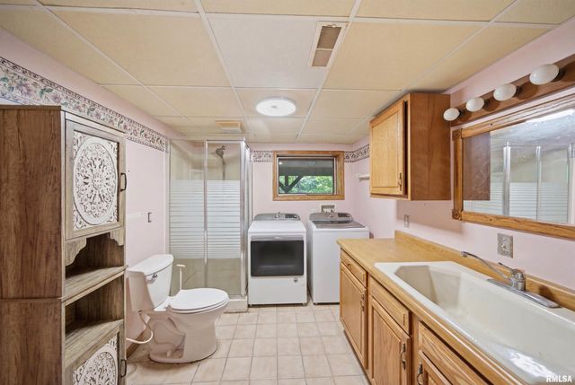 727 OAKWOOD Road, East Peoria, IL 61611