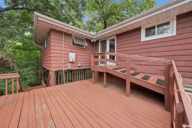 727 OAKWOOD Road, East Peoria, IL 61611