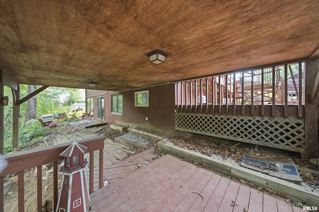 727 OAKWOOD Road, East Peoria, IL 61611