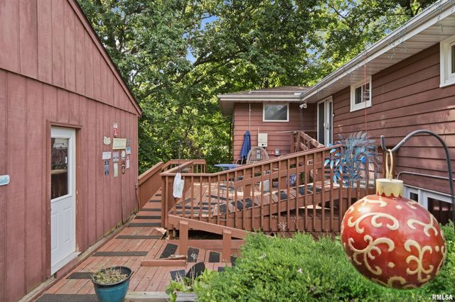 727 OAKWOOD Road, East Peoria, IL 61611