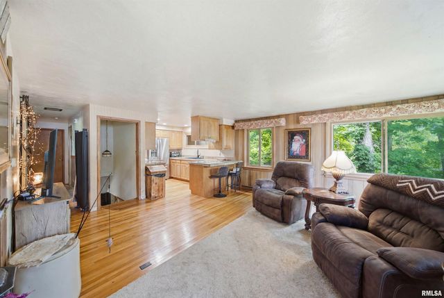 727 OAKWOOD Road, East Peoria, IL 61611