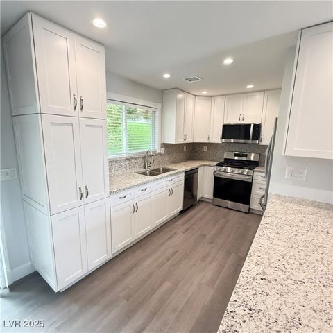 508 Woodcrest Court, Boulder City, NV 89005