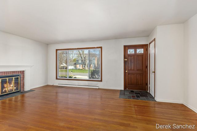 1702 Stilesgate Street, Grand Rapids, MI 49508