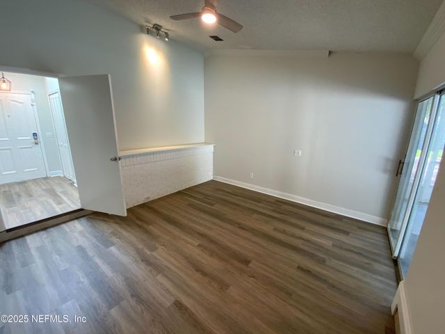 2212 BROAD WATER Court, Jacksonville, FL 32225