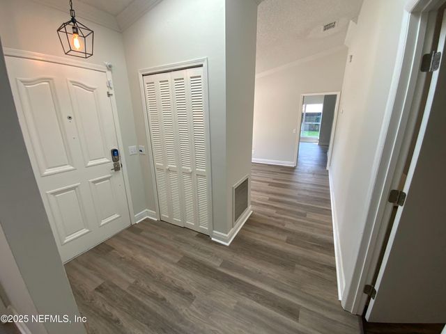 2212 BROAD WATER Court, Jacksonville, FL 32225