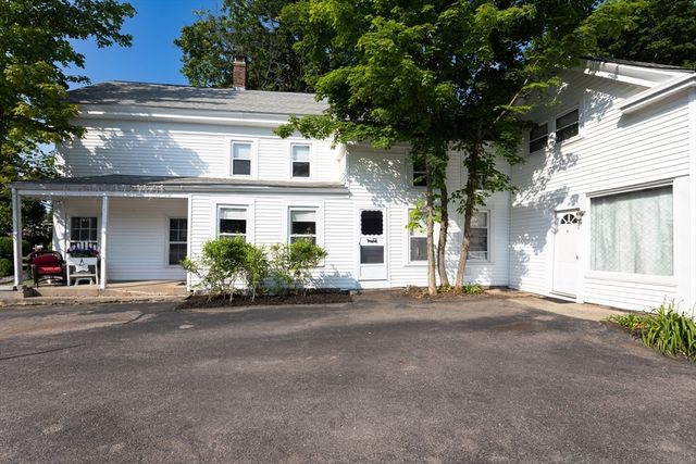 209 South St, Wrentham, MA 02093