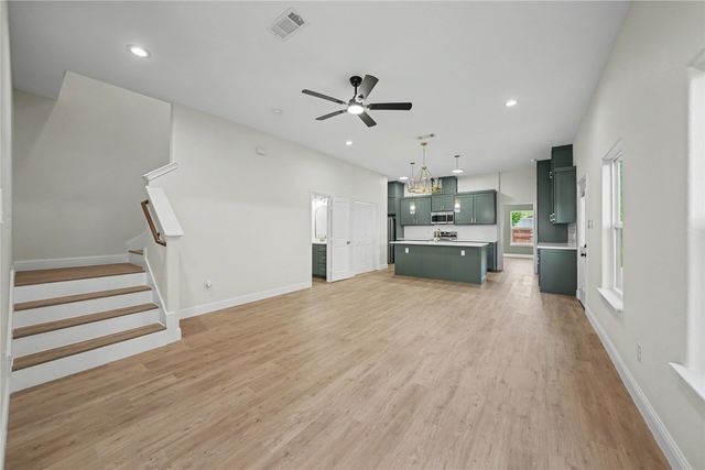 819 Stamps Avenue, Fort Worth, TX 76114