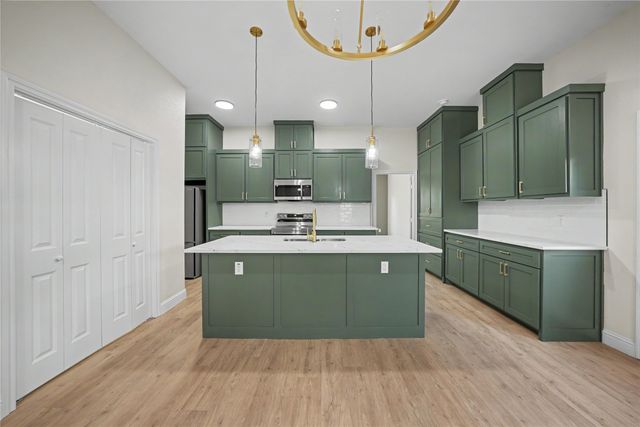 819 Stamps Avenue, Fort Worth, TX 76114