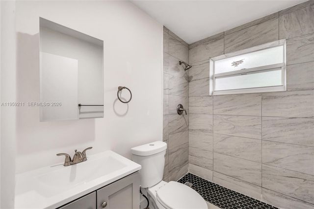 668 NW 31st St 6, Miami, FL 33127