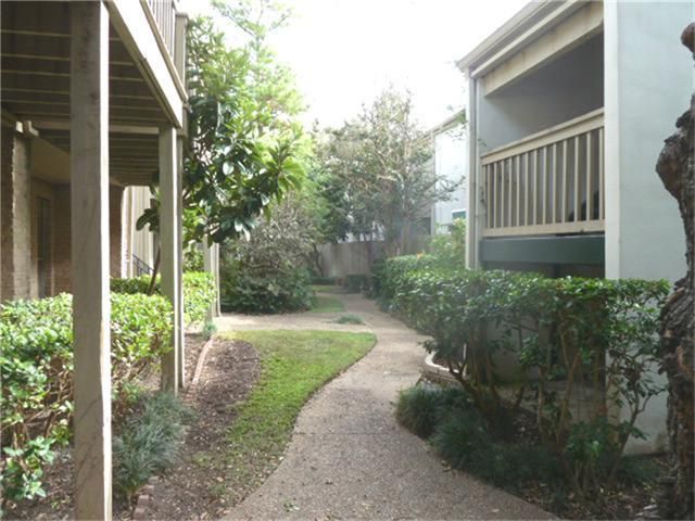 2100 Tanglewilde Street 247, Houston, TX 77063