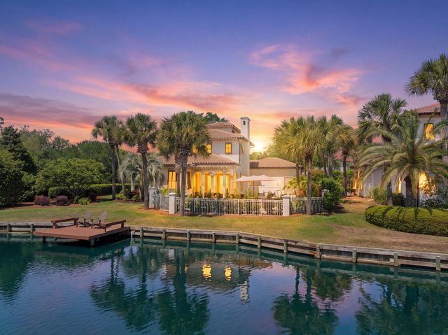 1823 Baytowne Avenue, Miramar Beach, FL 32550