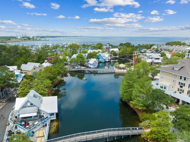 1823 Baytowne Avenue, Miramar Beach, FL 32550
