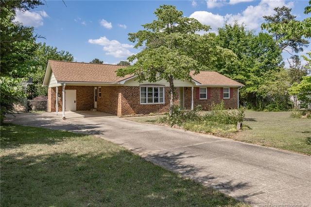 605 Dandridge Drive, Fayetteville, NC 28303