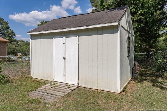 605 Dandridge Drive, Fayetteville, NC 28303