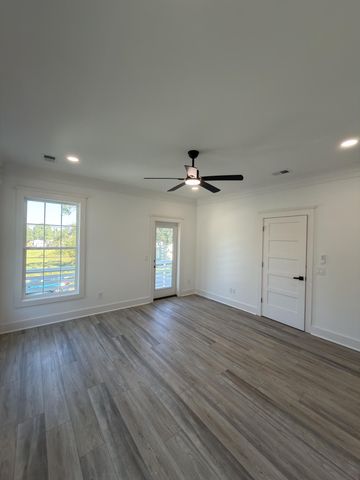 1915 Kerry Street, North Charleston, SC 29406