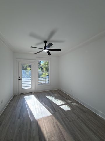 1915 Kerry Street, North Charleston, SC 29406