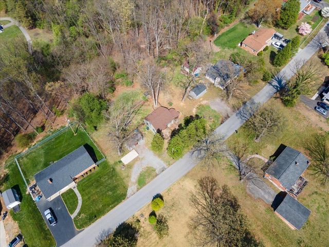 4925 Oak RD, Roanoke, VA 24017