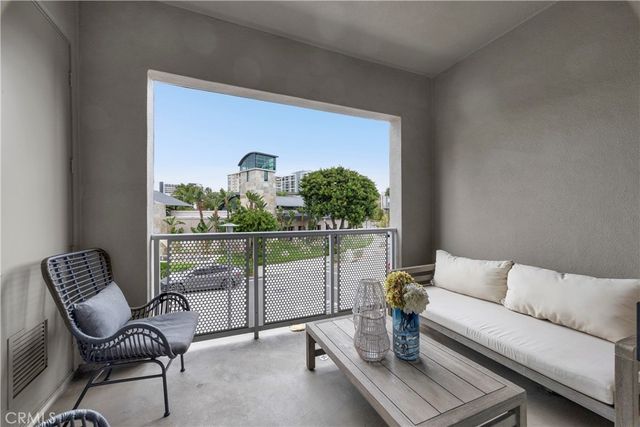 21 Gramercy 220, Irvine, CA 92612